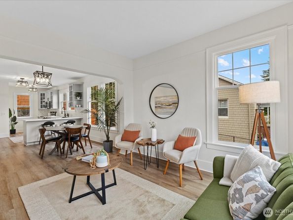 3252 13th Avenue W, Seattle WA 98119