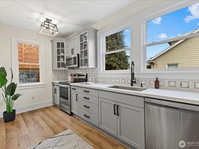 3252 13th Avenue W, Seattle WA 98119