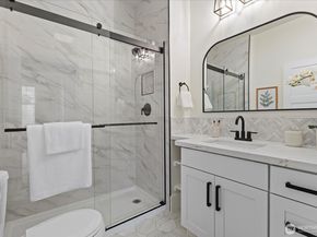 3252 13th Avenue W, Seattle WA 98119