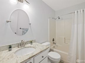 7270 E Raintree Lane, Port Orchard WA 98366