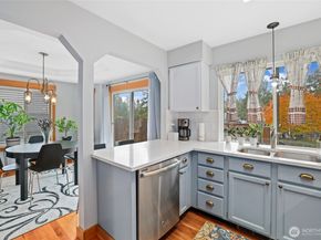 7270 E Raintree Lane, Port Orchard WA 98366