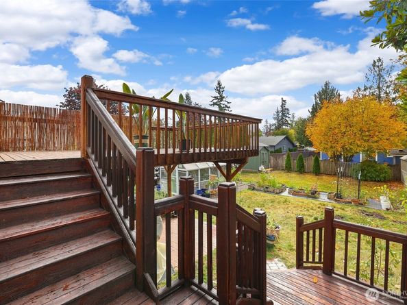 7270 E Raintree Lane, Port Orchard WA 98366
