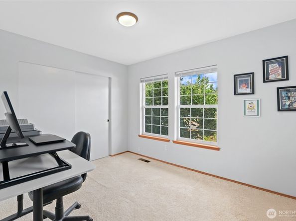 7270 E Raintree Lane, Port Orchard WA 98366