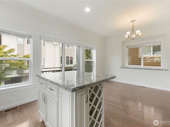 12722 D 35 Avenue NE, Seattle WA 98125