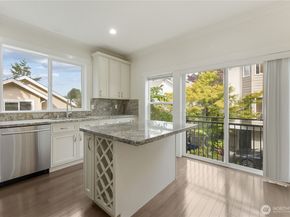 12722 D 35 Avenue NE, Seattle WA 98125