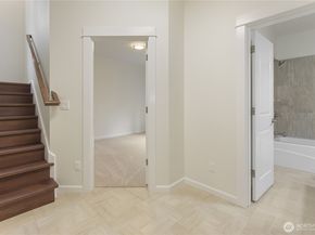 12722 D 35 Avenue NE, Seattle WA 98125