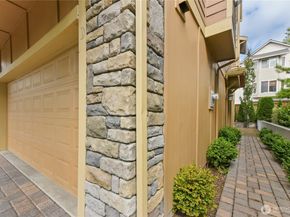12722 D 35 Avenue NE, Seattle WA 98125
