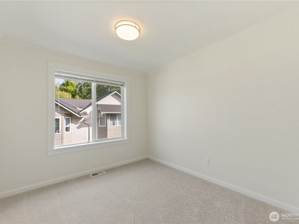 12722 D 35 Avenue NE, Seattle WA 98125
