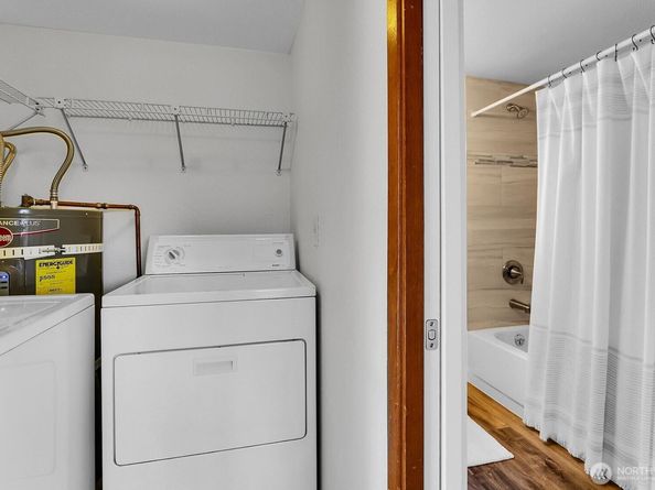 9912 Holly Drive A, Everett WA 98204