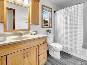 9912 Holly Drive A, Everett WA 98204