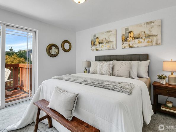 9912 Holly Drive A, Everett WA 98204