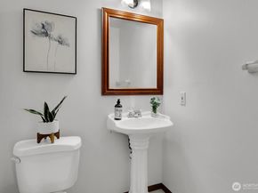 9912 Holly Drive A, Everett WA 98204