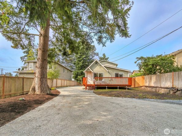 9912 Holly Drive A, Everett WA 98204