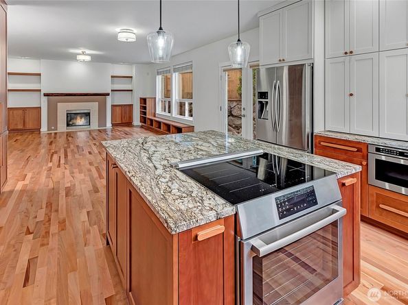 414 10th Street S, Kirkland WA 98033