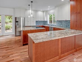 414 10th Street S, Kirkland WA 98033