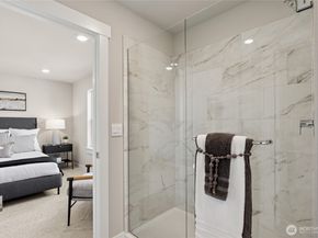 13524 NE 104th Way 46, Kirkland WA 98033