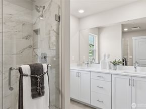 13524 NE 104th Way 46, Kirkland WA 98033