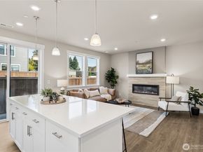 13524 NE 104th Way 46, Kirkland WA 98033