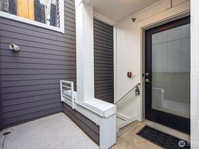 2502 N 50th Street 101, Seattle WA 98103