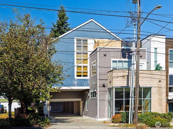 2502 N 50th Street 101, Seattle WA 98103