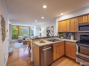2502 N 50th Street 101, Seattle WA 98103