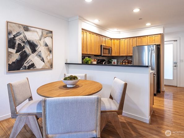 2502 N 50th Street 101, Seattle WA 98103