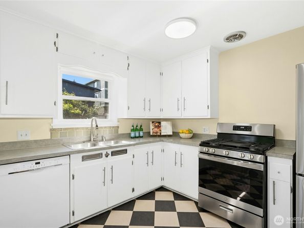 3849 NE 95th Street, Seattle WA 98115