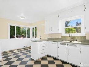 3849 NE 95th Street, Seattle WA 98115