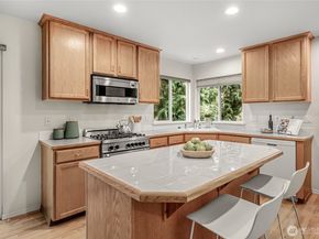 625 191st Street SW, Lynnwood WA 98036