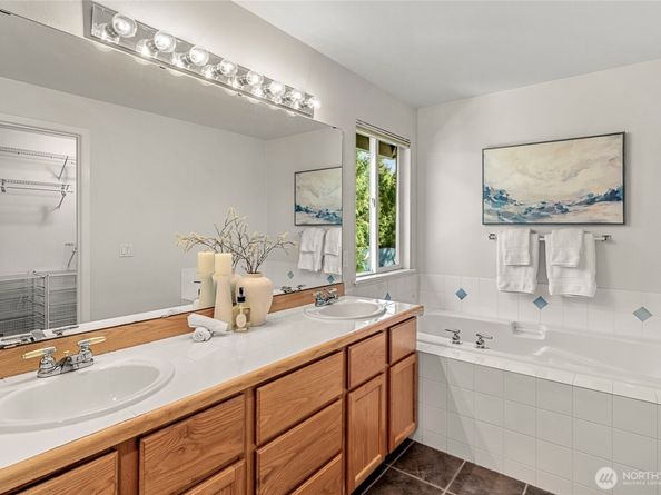 625 191st Street SW, Lynnwood WA 98036