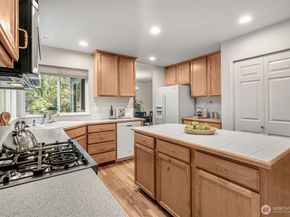 625 191st Street SW, Lynnwood WA 98036