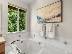 625 191st Street SW, Lynnwood WA 98036