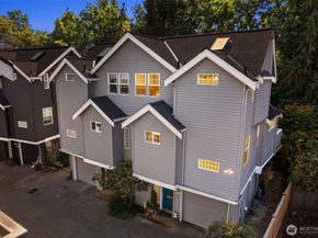 626 Lake Washington Boulevard E, Seattle WA 98112