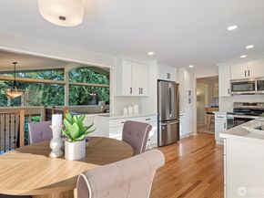 10824 SE 23rd Street, Bellevue WA 98004