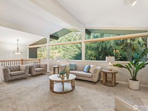 10824 SE 23rd Street, Bellevue WA 98004