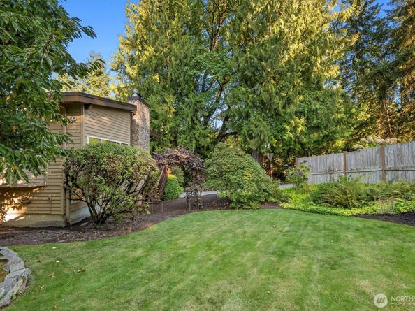 10824 SE 23rd Street, Bellevue WA 98004