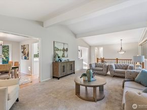 10824 SE 23rd Street, Bellevue WA 98004