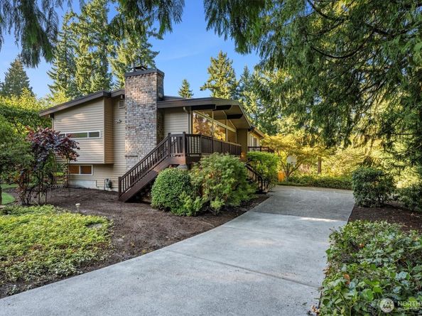 10824 SE 23rd Street, Bellevue WA 98004