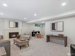 10824 SE 23rd Street, Bellevue WA 98004