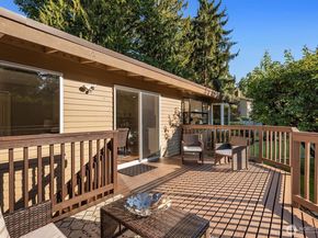 10824 SE 23rd Street, Bellevue WA 98004