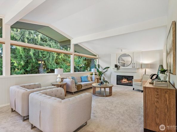 10824 SE 23rd Street, Bellevue WA 98004
