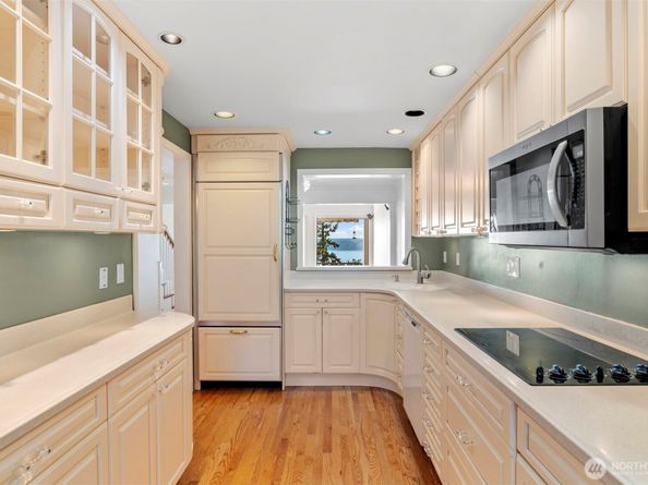 7920 53rd Avenue W D, Mukilteo WA 98275