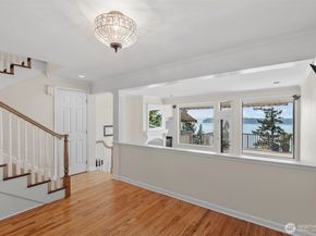 7920 53rd Avenue W D, Mukilteo WA 98275