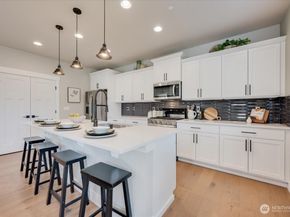 20914 99th Place S, Kent WA 98031