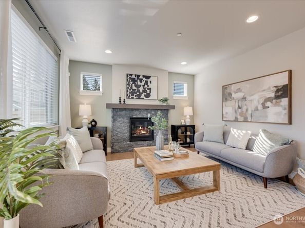 20914 99th Place S, Kent WA 98031