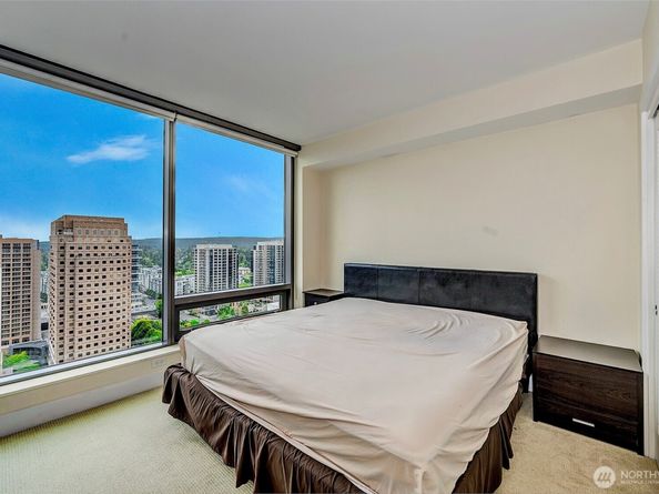 650 Bellevue Way NE 2406, Bellevue WA 98004