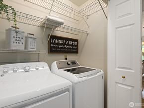 2720 SE 118th Avenue 302, Bellevue WA 98005