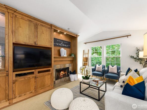 2720 SE 118th Avenue 302, Bellevue WA 98005