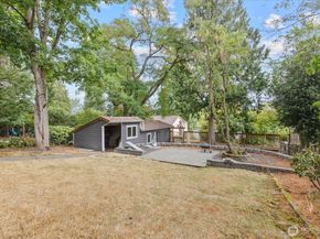 12206 Fremont Avenue N, Seattle WA 98133