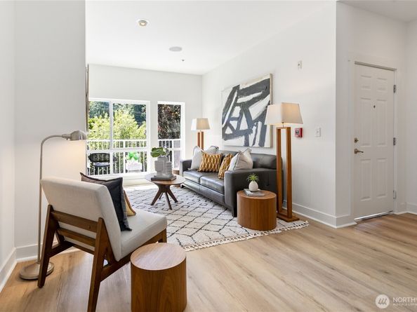 6816 NE 153rd Place D, Kenmore WA 98028